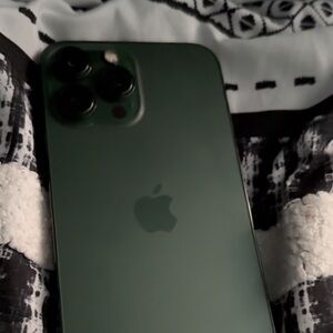 It’s an iPhone 13 Pro Max. I got a new phone as a gift so I’m selling this one.